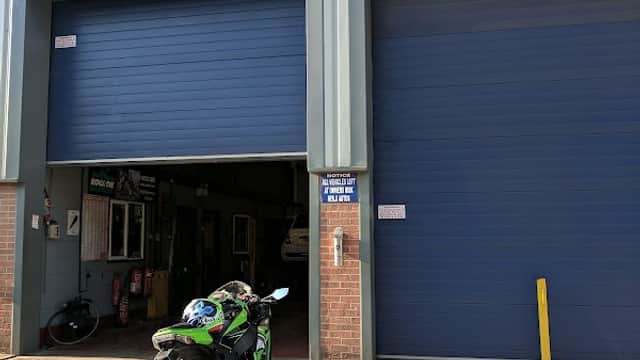 Neil's Auto Repair Centre - Garages in ossett