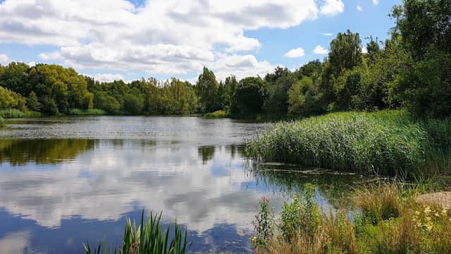 Walton Country Park - Park in wakefield