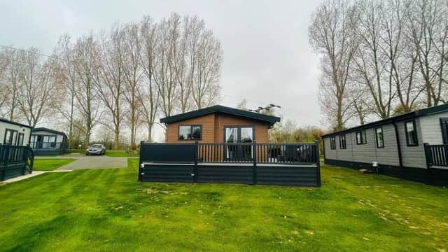 Mulberry Lodge with Hot Tub, York, Yorkshire