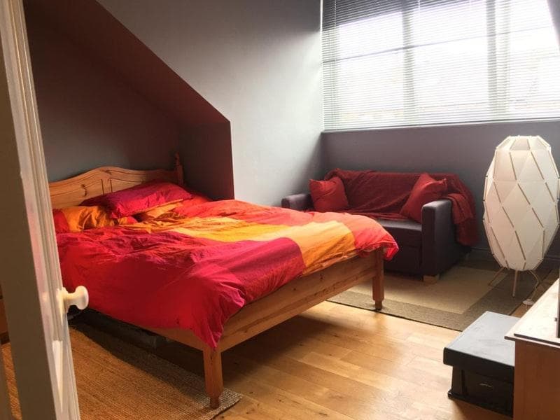 Homestay near Roundhay Park, North Leeds