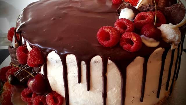 Gyulces Sweet And Cakes - Bakers in doncaster