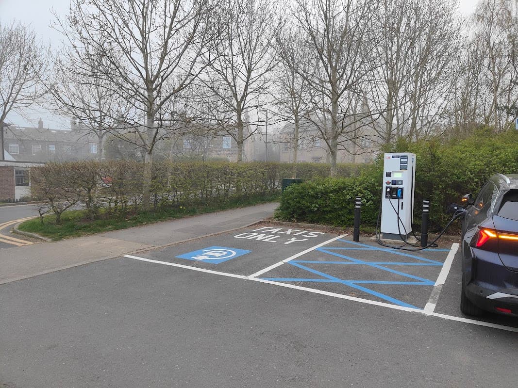 GeniePoint Charging Station