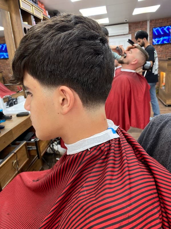 Zacks Barber
