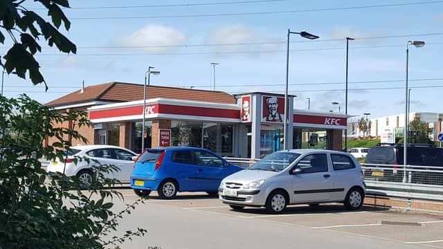 Dining at KFC Sheffield - Drake Retail Park in eckington