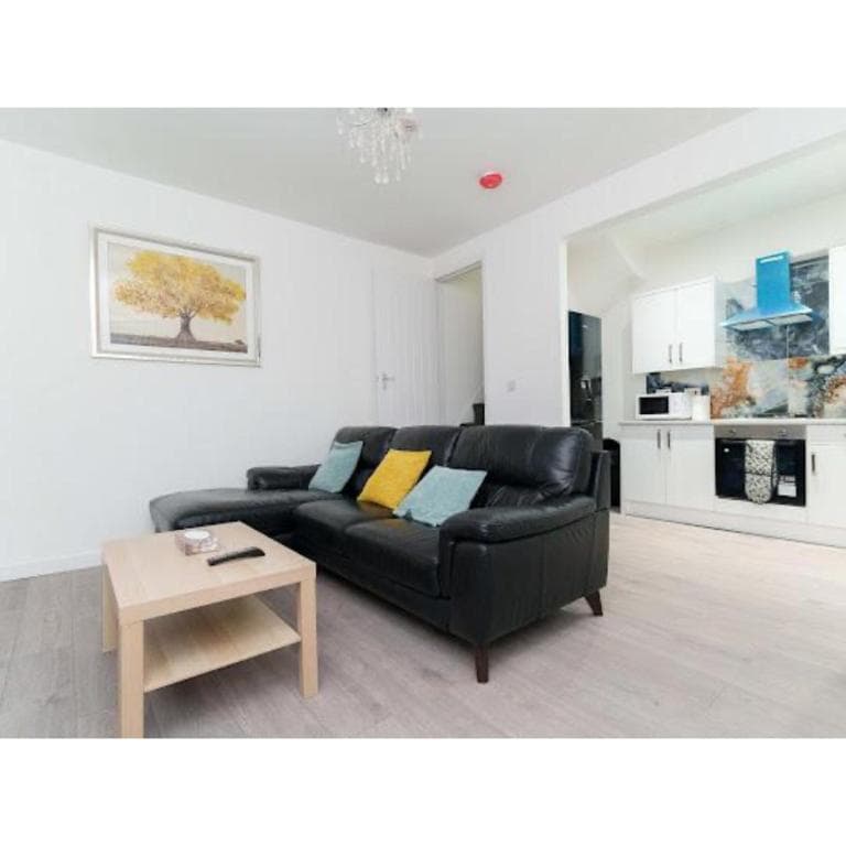 Icon Apartments