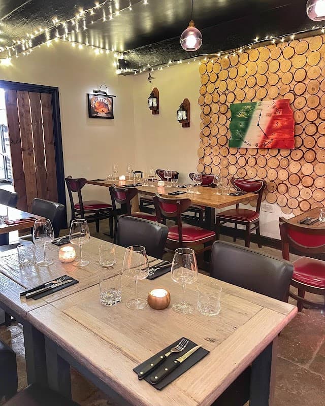 La Caverna Pizzeria