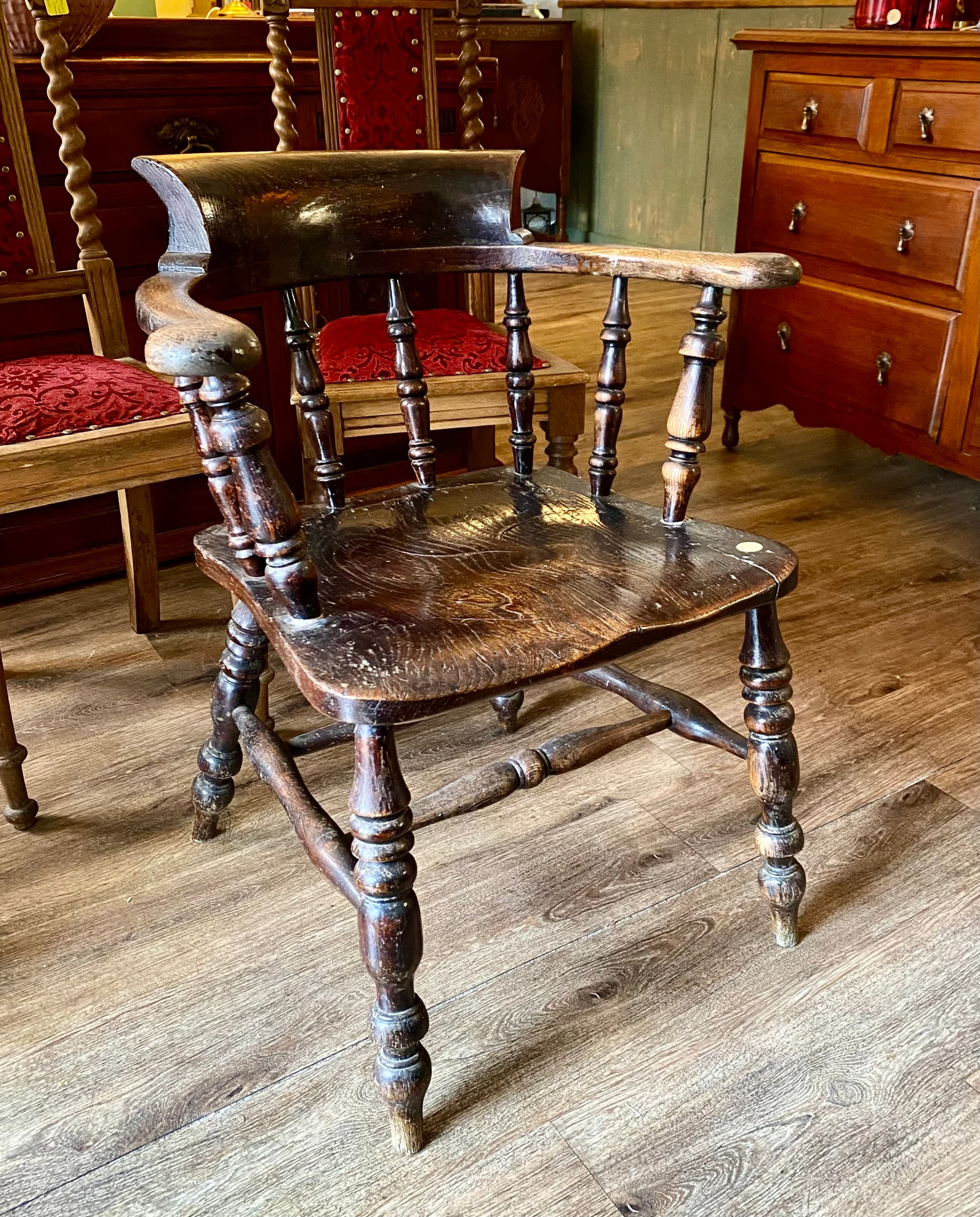 Eccentric Interiors, Art & Antiques