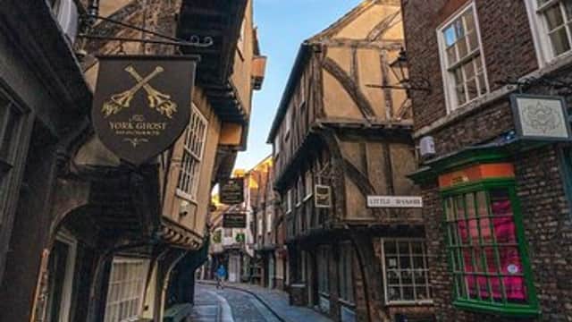 On the Beat Private Walking Tour in York: Murders, Crime, and Mystery - Tour in york