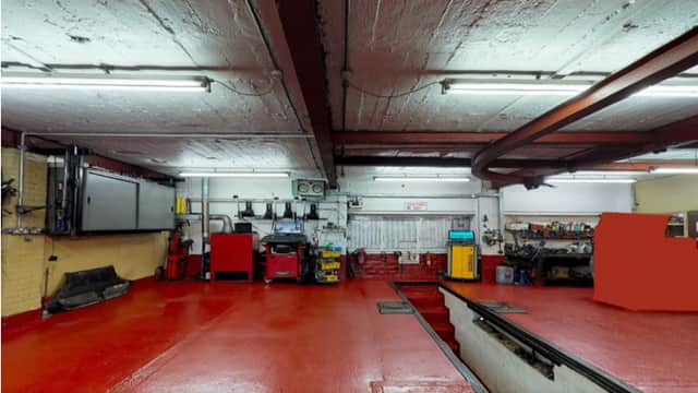 Hoyles Garage - Garages in sowerby bridge