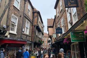 City of York Private Guided Day Tour