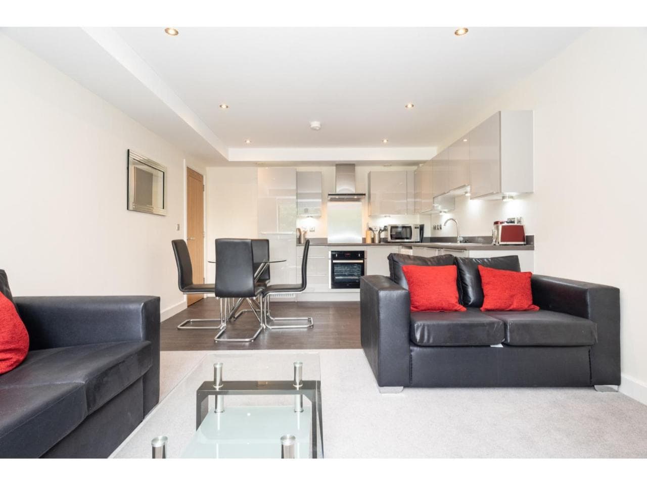 4 Chapel Apartments Stylish 2-Bed Flat Near York City Centre Pass the Keys, York, Yorkshire