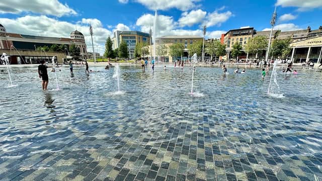 City Park Mirror Pool and Fountain - Attraction in bradford