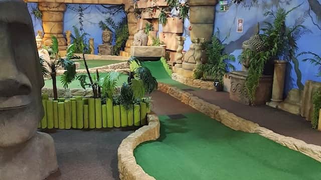 Paradise Island Adventure Golf Sheffield - Mini Golf in sheffield