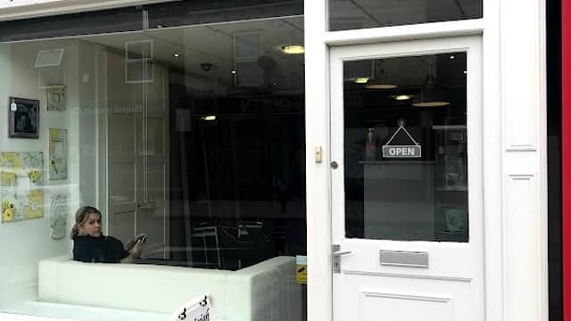 Teri-Leigh hair to nails - Beauty Salons in goole