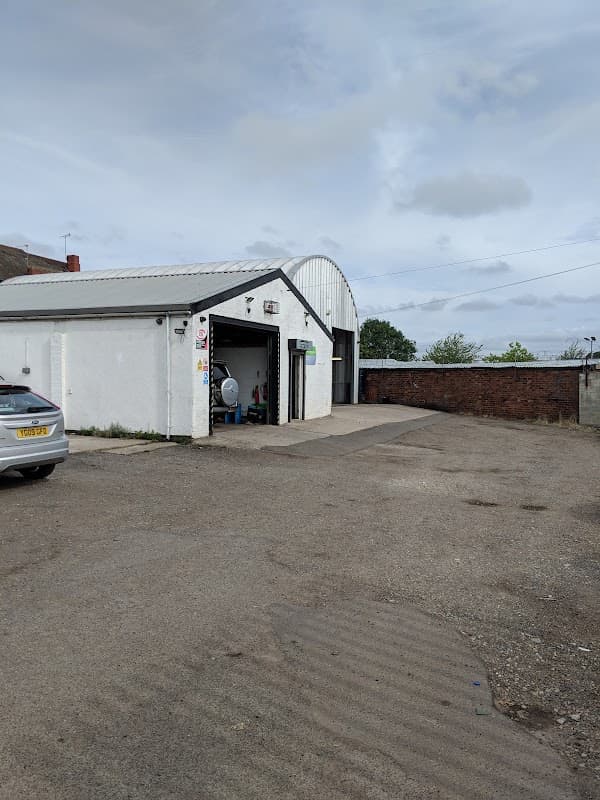 Yorkshire Main Motors