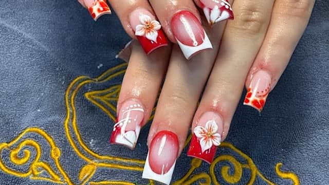 Diamond Nails, Cleckheaton - Nail Salons in cleckheaton