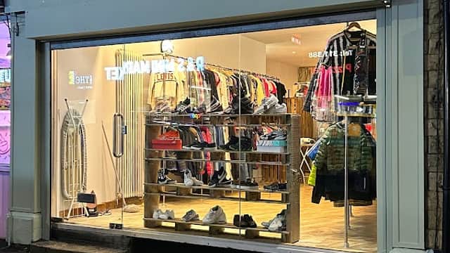 LYNCH apparel - Clothes Shops in exley