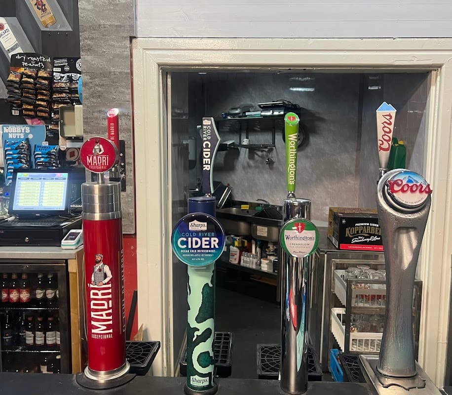 8 Ballers Sports bar & Grill