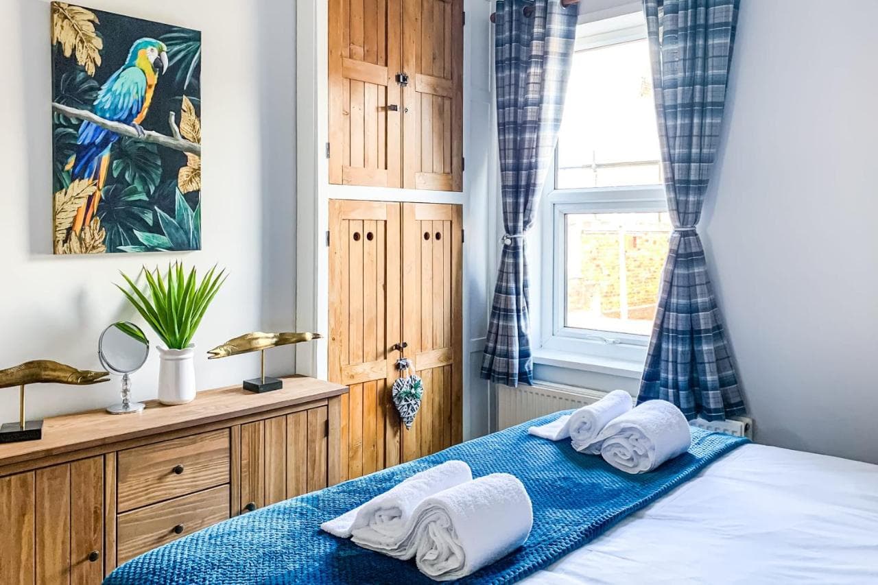The Knavesmire - Quaint Victorian Home With Free Parking, York, Yorkshire