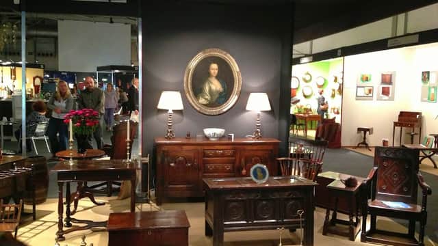 Elaine Phillips Antiques - Antique Shops in middleham