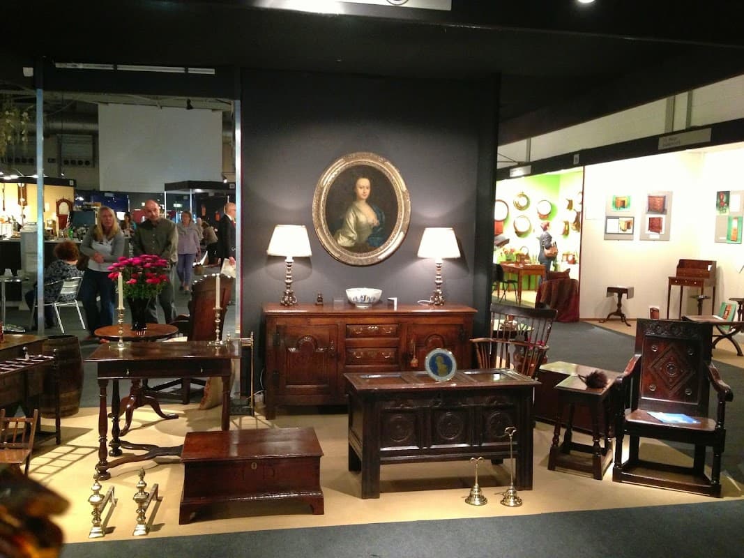 Elaine Phillips Antiques