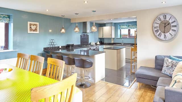 Host & Stay - Larpool Mews Holiday Home