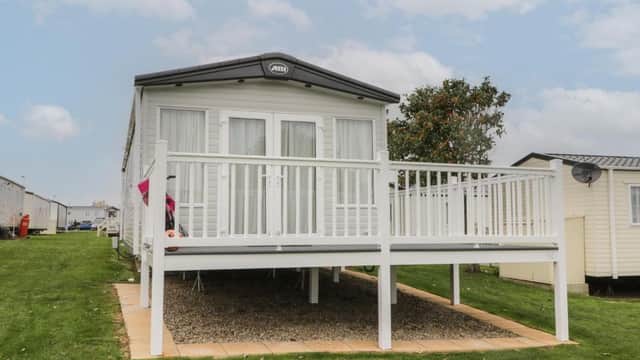 Accommodation at Cedar 1 in cayton