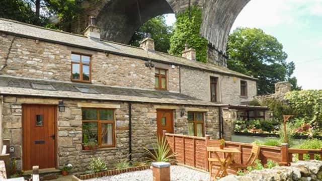 Accommodation at Greta Cottage in ingleton
