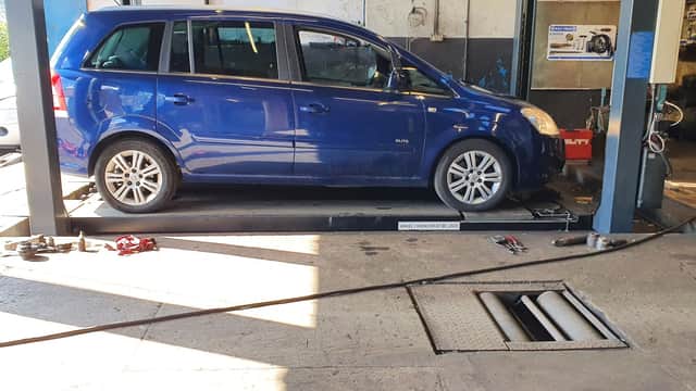 Hunslet MOT Centre LTD - Garages in hunslet