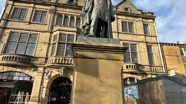 Sir Mathew Wilson Statue - Historic Site in skipton
