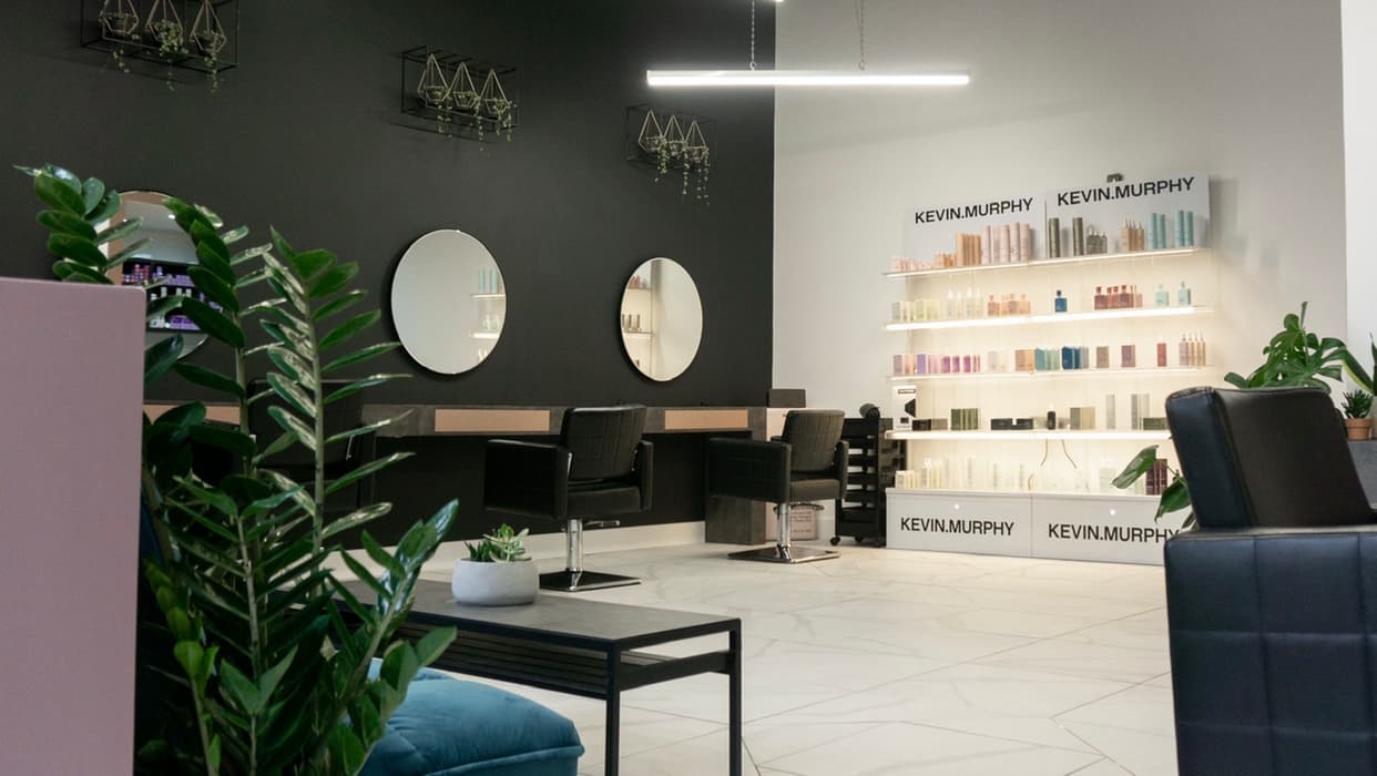 Black House Salon