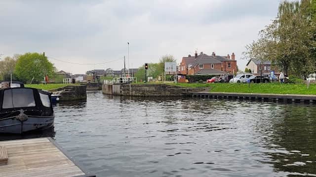 Castleford Boat Yard - Marinas in castleford
