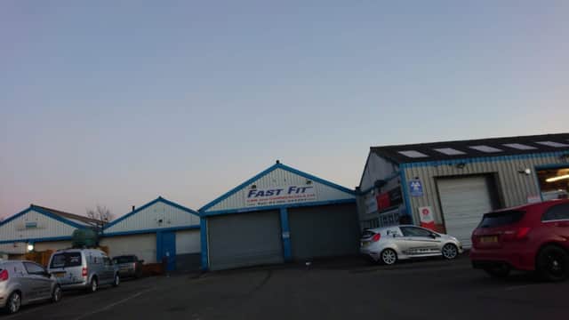 Fast Fit Car & Commercials Ltd - Garages in doncaster