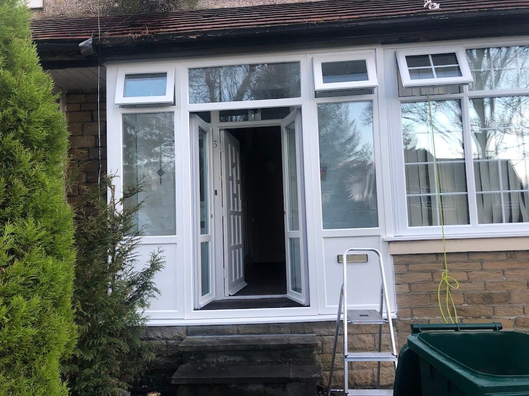 UPVC Spray Painters