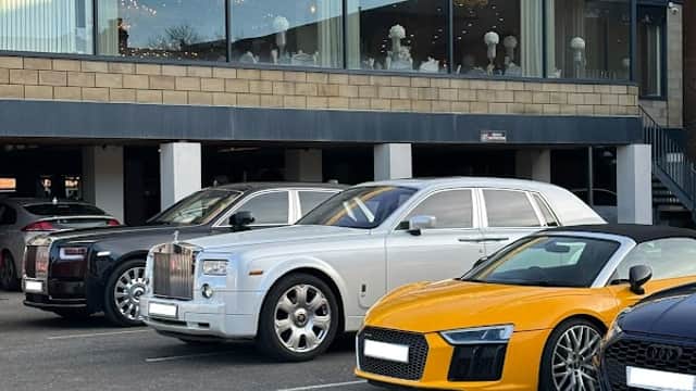 Tropical Limo Hire - Car Hire in bradford