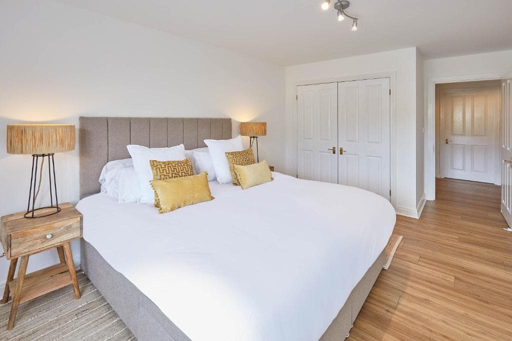 Host & Stay - Freshwater View