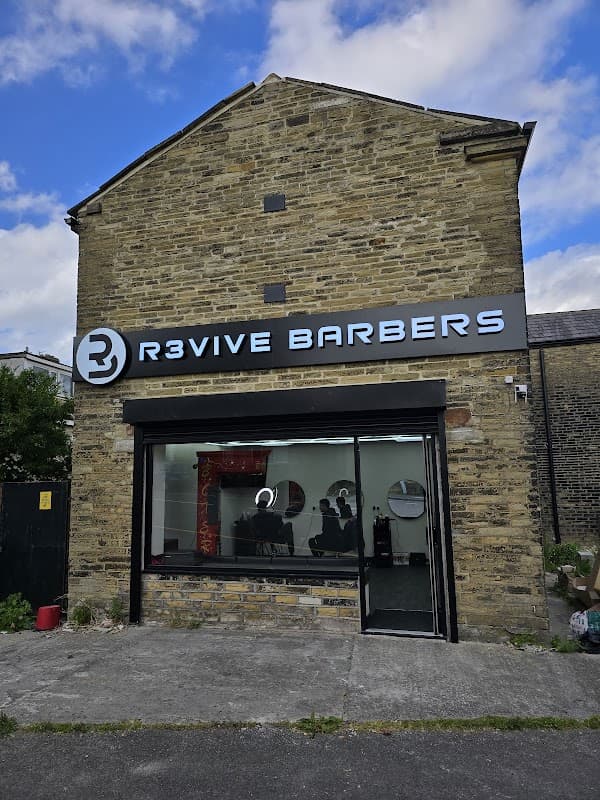 R3VIVE BARBERS