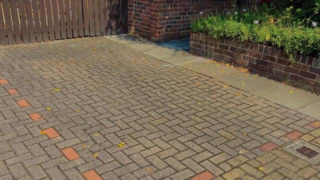 Accommodation at 5 Lockside *Free private parking* *City centre* in york