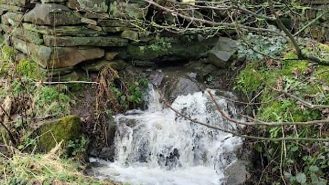 Brunthwaite Waterfall - Waterfalls in silsden