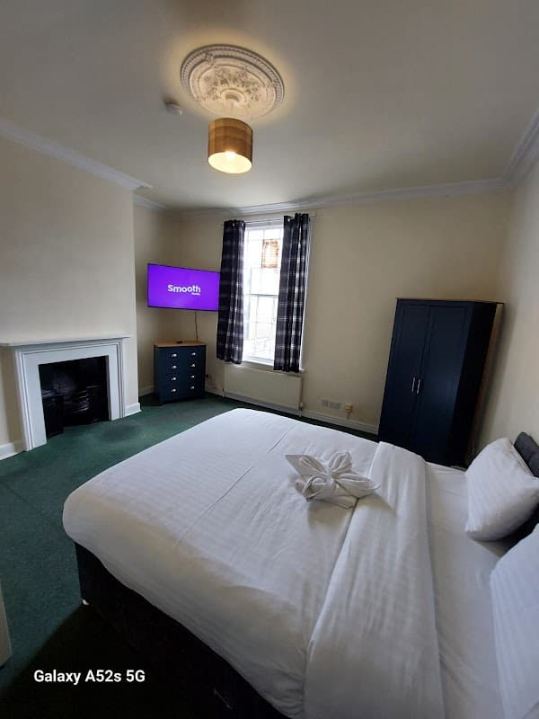 QUICK ROOMz WAKEFIELD