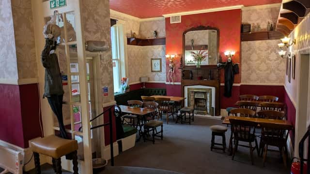 Food & drink at Bonhommes Bar in filey