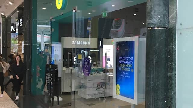EE - Phone Shops in beeston