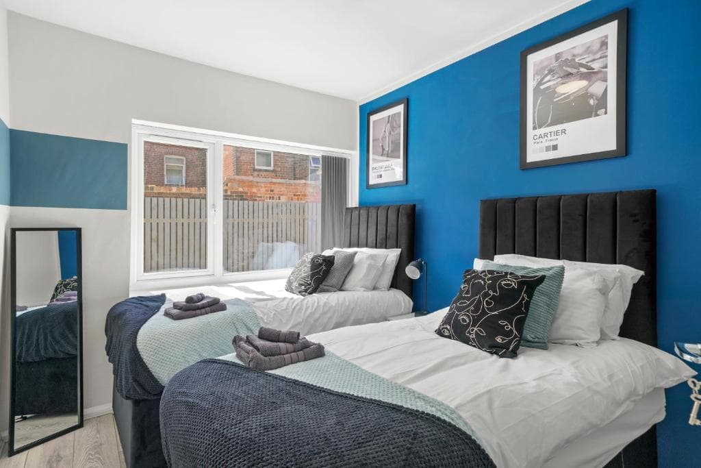 Sleek 3 bedroom in Sheffield - Sleeps 8