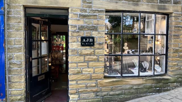 AJB Design - Jewellers in cross roads