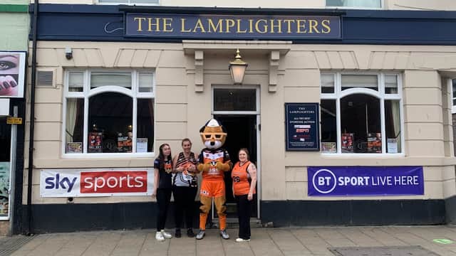 Food & drink at The Lamplighters in castleford