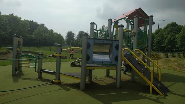 Belle Vue Ave, Hyde Park Play Area - Playgrounds in doncaster