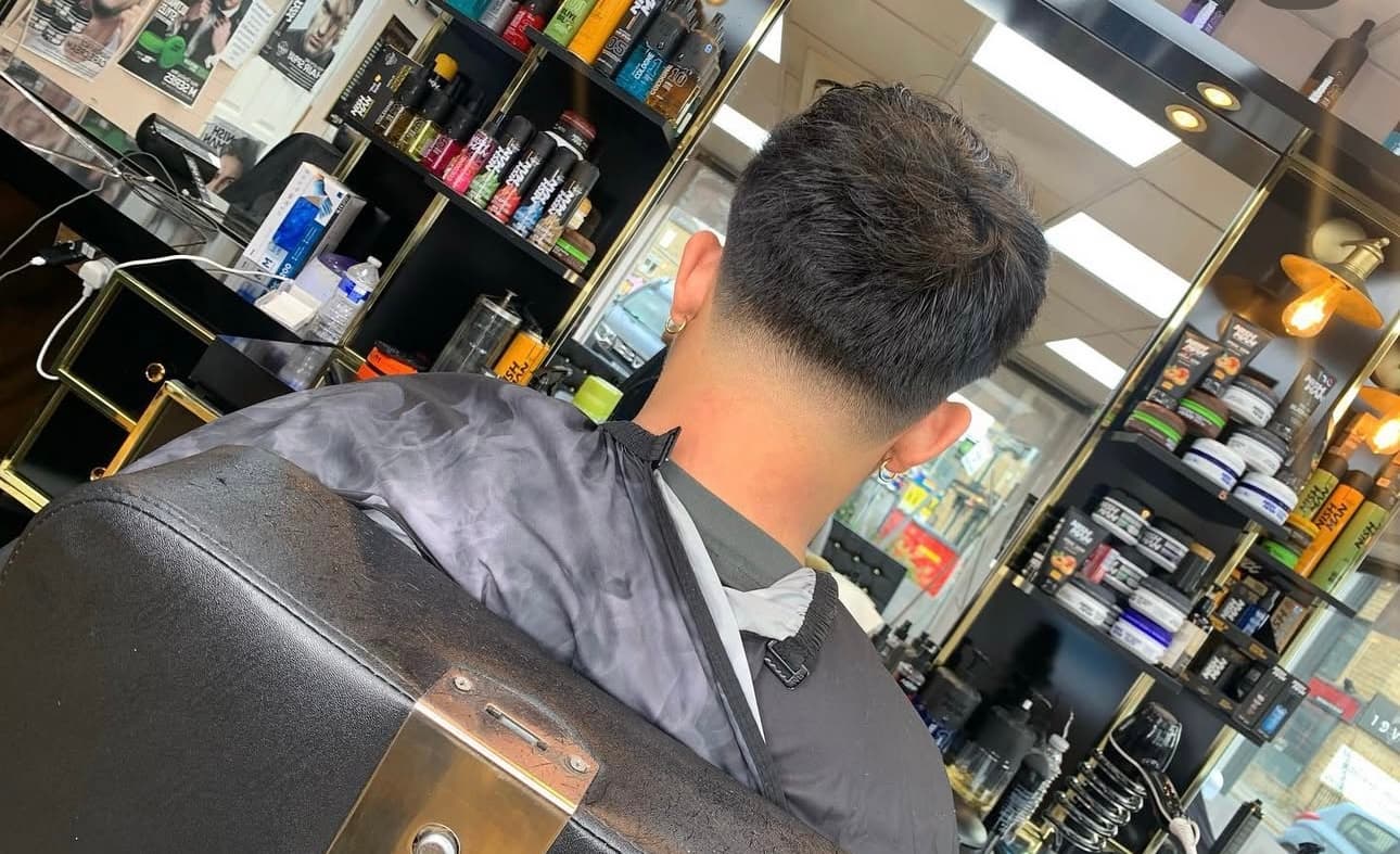 R.S.BARBER SHOP