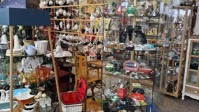 Cheeky Squirrel Emporium - Antique Shops in great driffield