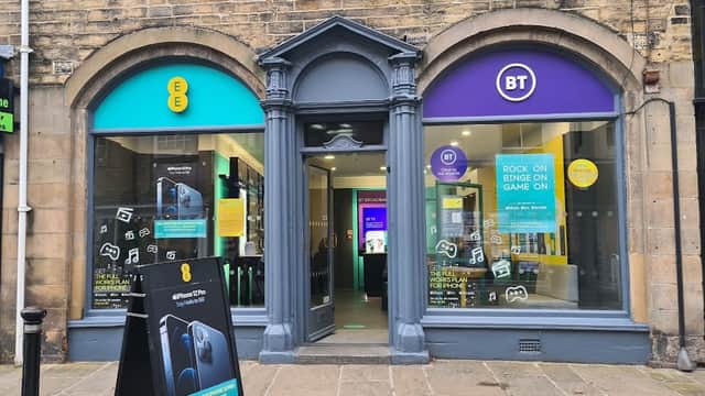 EE - Phone Shops in skipton