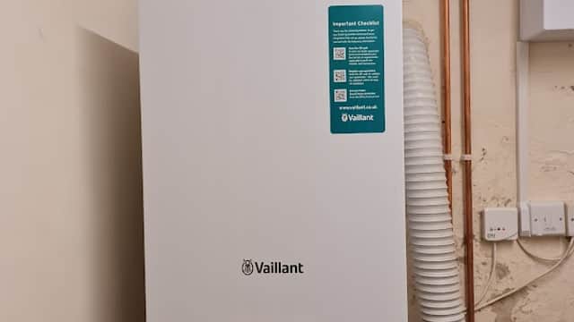 fh plumbing & gas installations - Plumbers in woodhouse